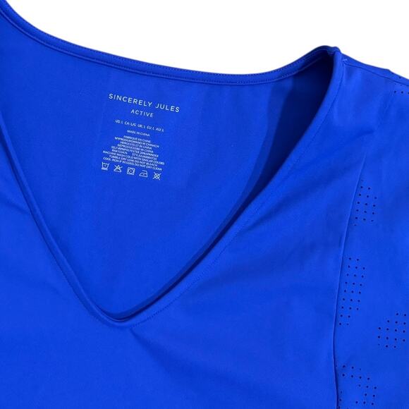 Sincerely Jules Activewear Cropped Short Sleeve Top in Blue - Size L - Picture 3 of 6